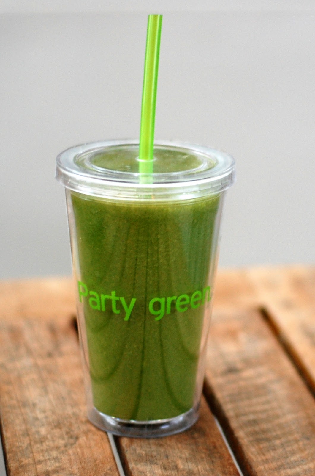 Green Monster Smoothies {Breakfast Recipe}