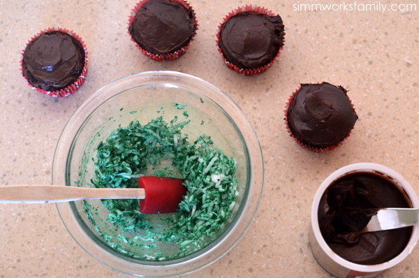 Easter Egg Cupcake Baskets prepping cupcakes