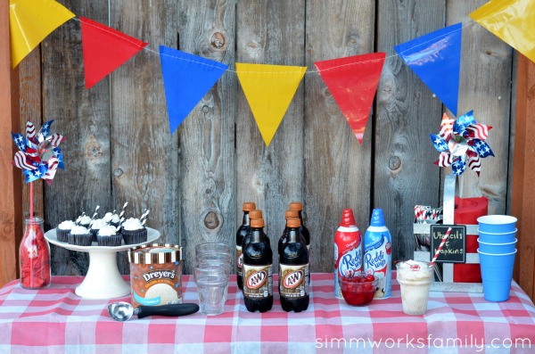 Root Beer Float Party dessert table