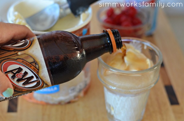 how to make the perfect root beer float pouring a&w