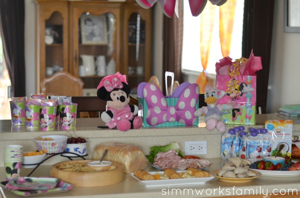 minnie mouse summer party 9