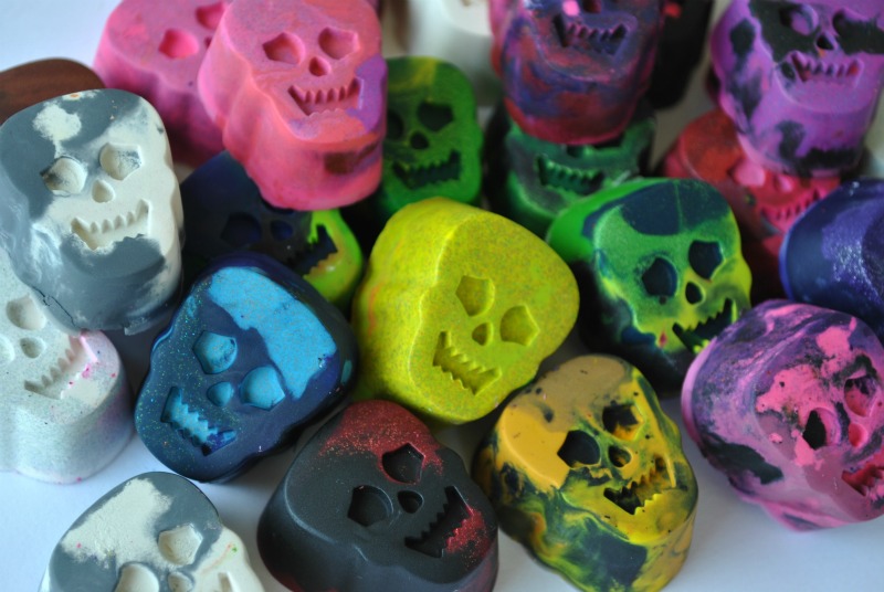 recycled-crayon-Skull-Picture fabulous mom blog