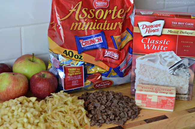 Candy Apple Dump Cake ingredients