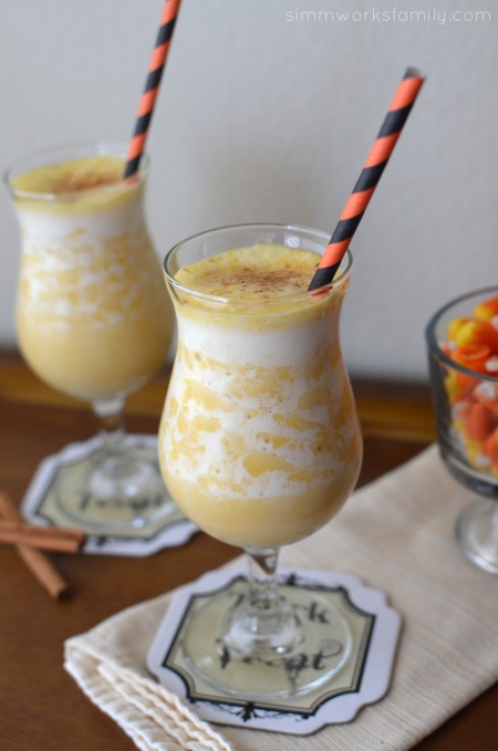 Pumpkin Pie Smoothie Drink Recipe with yogurt #SweetNLowStars