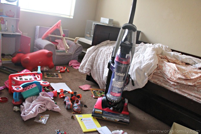 Kids Cleaning Tips - bedroom before cleaning