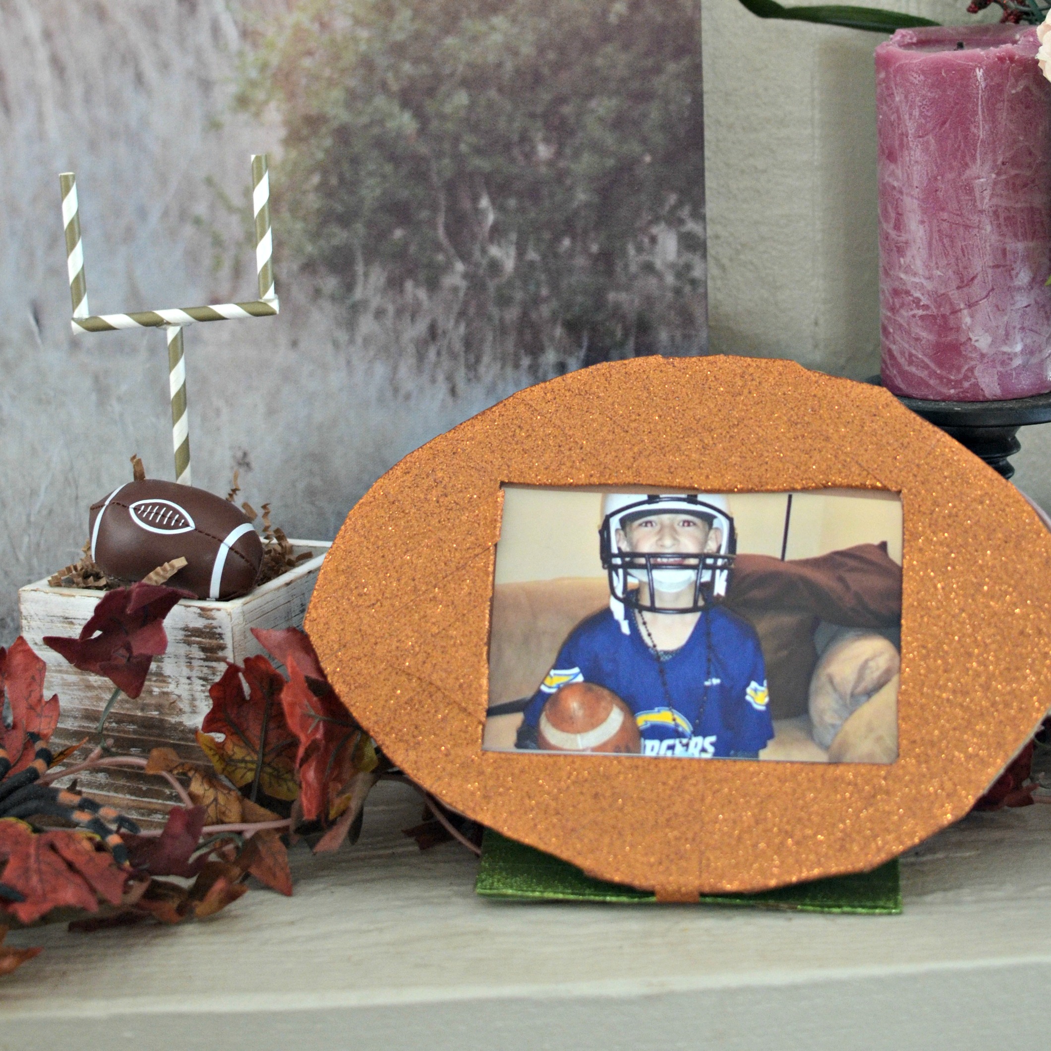 diy-football-photo-frame-ig