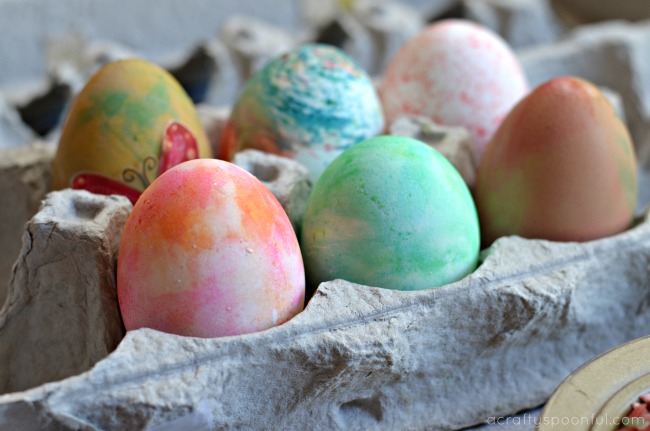 3-ways-to-dye-easter-eggs-with-toddlers-and-preschoolers-a-crafty