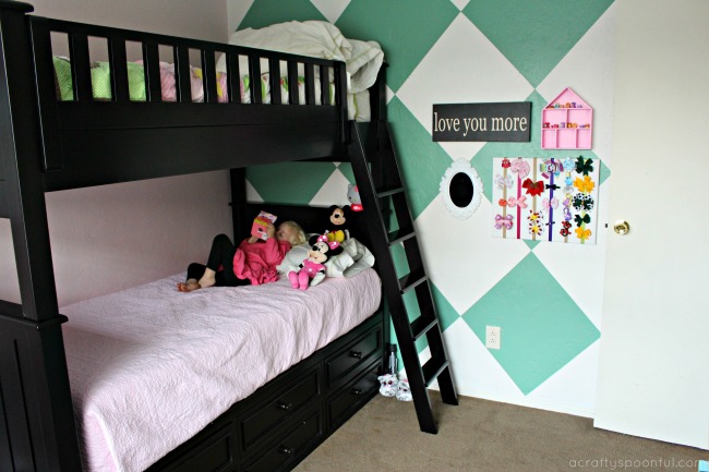 Easy Girls Bedroom Decor on a Budget - Somewhat Simple